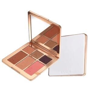 EVER BEAUTY  Out the Door Cheek & Eye Palette in Bold & Brave NEW
